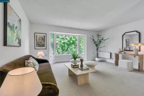 3317 Tice Creek Dr #7, Walnut Creek, CA 94595