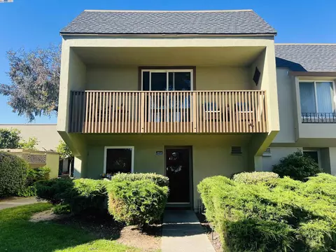 3020 Cerro Vis, Alameda, CA 94502 photo 1