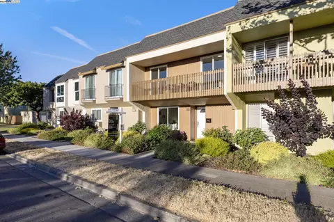 1016 Verdemar Dr, Alameda, CA 94502