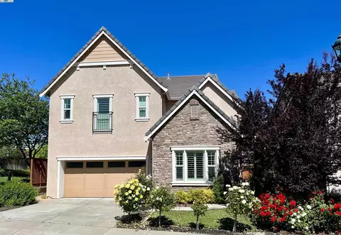 6850 Syrah Dr, Dublin, CA 94568 photo 1
