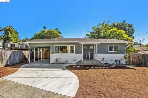 2160 Walnut St, Martinez, CA 94553 photo 1