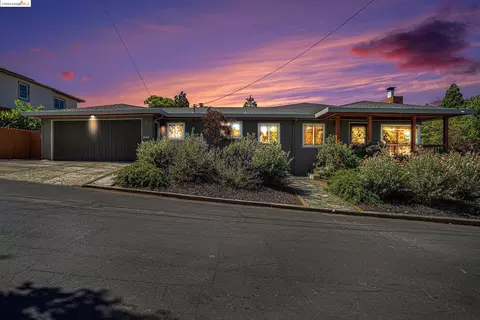 500 Summit Dr, Pinole, CA 94564 photo 1