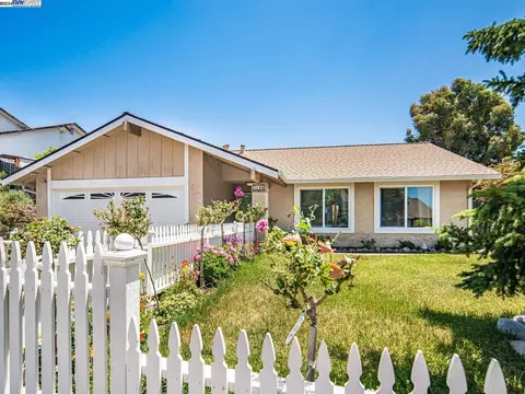 3640 Black Feather Dr, Richmond, CA 94803