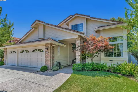 637 Yorkshire Ct, Livermore, CA 94551