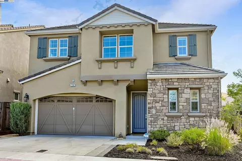 7102 Kylemore Cir, Dublin, CA 94568 photo 1