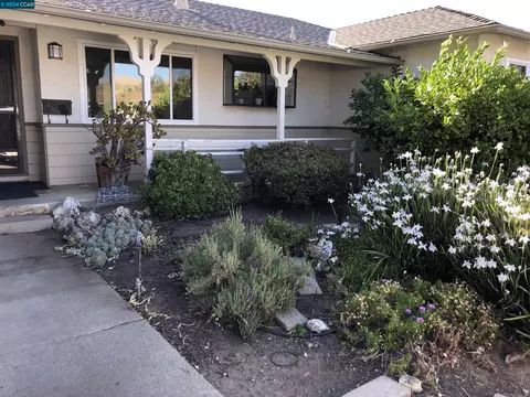 1739 Eucalyptus Ct, Concord, CA 94521 photo 1
