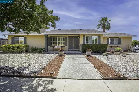 1382 Swallowtail Rd, Concord, CA 94521 photo 1