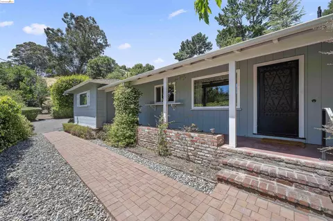 1145 Garden Ln, Lafayette, CA 94549 photo 1