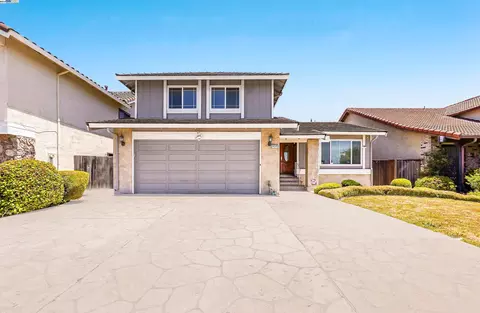 24370 Chandler Rd, Hayward, CA 94545
