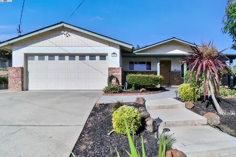 21651 Gail Dr, Castro Valley, CA 94546 photo 1