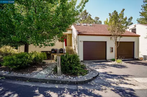 1261 Avendia Sevilla #1A, Walnut Creek, CA 94595