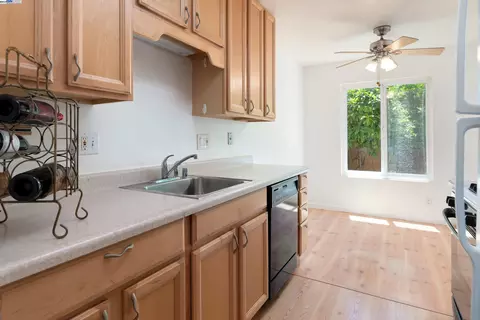2755 Country Dr #144, Fremont, CA 94536