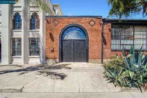 3015 Myrtle St #1, Oakland, CA 94608