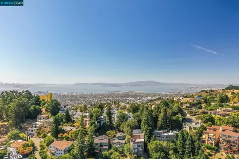 7033 Buckingham Blvd, Berkeley, CA 94705 photo 1