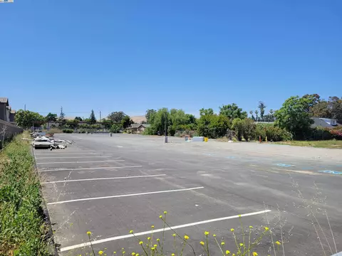 310 Central Ave, Pittsburg, CA 94565 photo 8