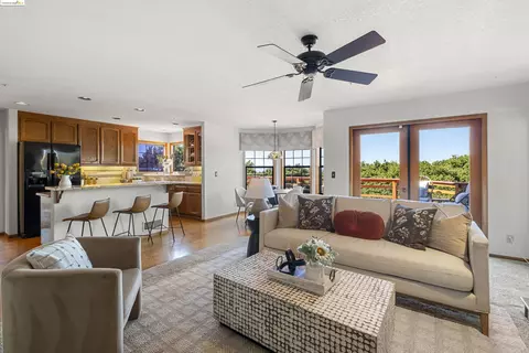 73 Rancho Vista St, El Sobrante, CA 94803 | 60 Photos - Movoto