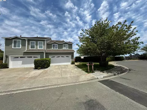 350 Clearpointe Dr, Vallejo, CA 94591 photo 1