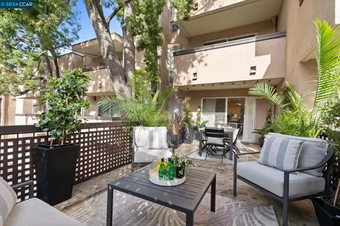 407 Orange St #212, Oakland, CA 94610