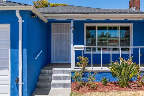 61 Murdock St, Richmond, CA 94804