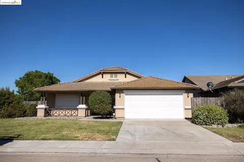 911 Norman Dr, Manteca, CA 95336 photo 1