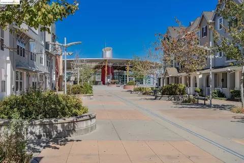 1414 Nevin Plz, Richmond, CA 94801