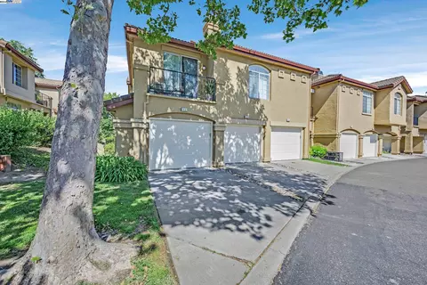 7637 Tuscany Dr, Dublin, CA 94568 photo 1