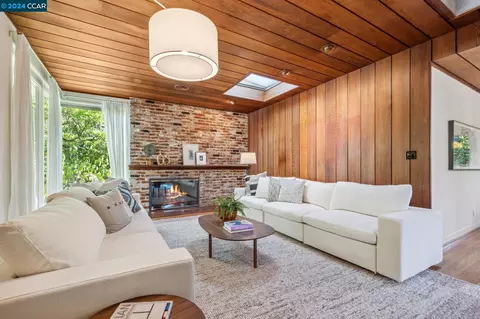 237 Glorietta Blvd, Orinda, CA 94563 photo 1