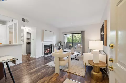 1280 Stanhope Ln #247, Hayward, CA 94545