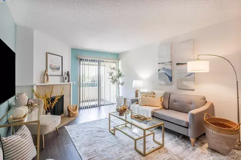 26088 Kay Ave #310, Hayward, CA 94545