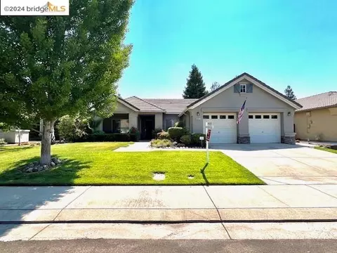 9930 Putnam Way, Stockton, CA 95209