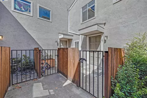 3712 Willow Pass # 27, Concord, CA 94519