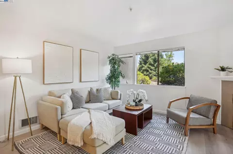 39152 Guardino Dr #108, Fremont, CA 94538