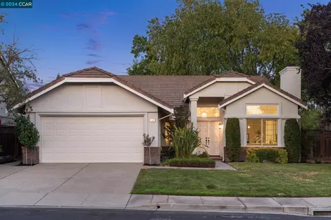 100 Pinnacle Ridge Ct, Danville, CA 94506