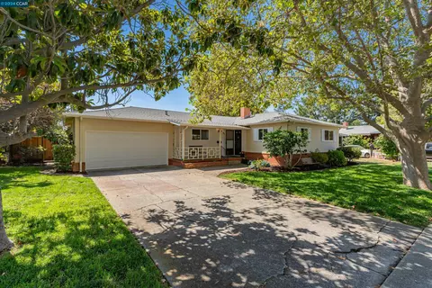 3956 Beechwood Dr, Concord, CA 94519 photo 1