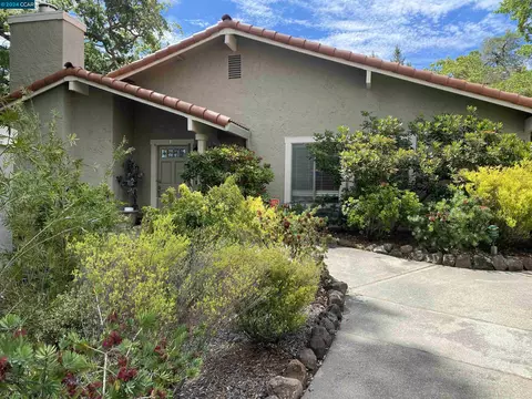 3122 Terra Granada Dr #1, Walnut Creek, CA 94595