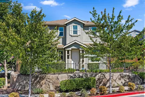 716 Falling Star Dr, Martinez, CA 94553 photo 1