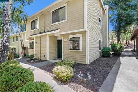 741 Center Ave, Martinez, CA 94553 photo 1