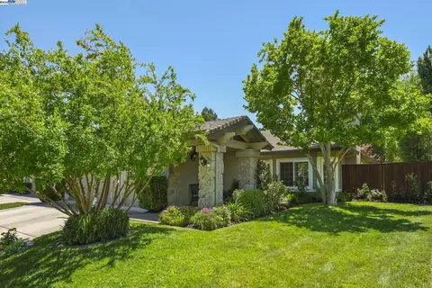 4045 Canyon Crest Rd W, San Ramon, CA 94582
