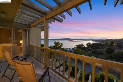 280 Washington Ct, Richmond, CA 94801