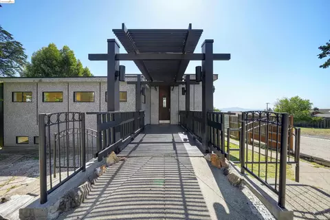 921 Clark Pl, El Cerrito, CA 94530