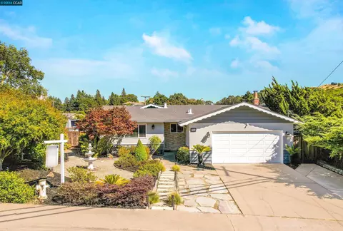 2498 Wright Ave, Pinole, CA 94564 photo 1