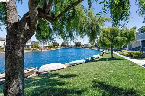 825 5 Juno Ln, Foster City, CA 94404