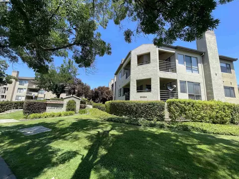 39224 Guardino Dr #110, Fremont, CA 94538
