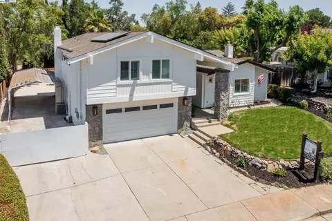1119 Blanc Ct, Pleasanton, CA 94566