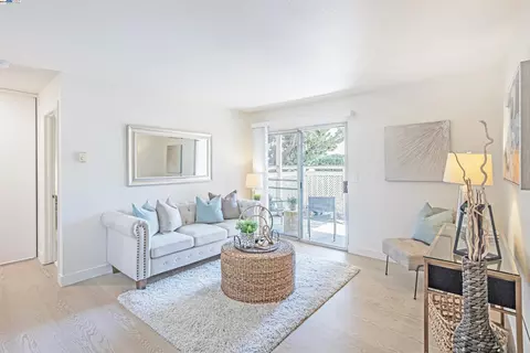 4031 Abbey Ter #107, Fremont, CA 94536