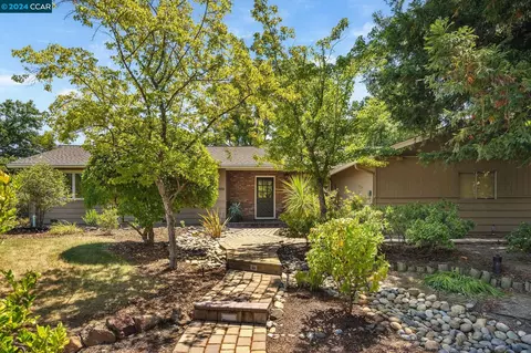 1850 Del Rio Dr, Lafayette, CA 94549 photo 1