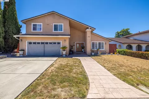 207 Elderberry Ct, Hercules, CA 94547 photo 1