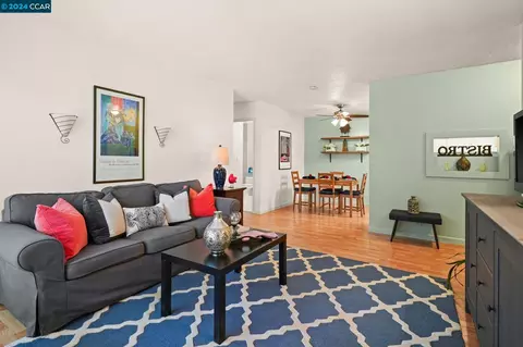 1413 Marchbanks Dr #1, Walnut Creek, CA 94598