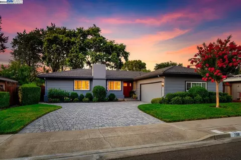 798 E Angela St, Pleasanton, CA 94566 photo 1