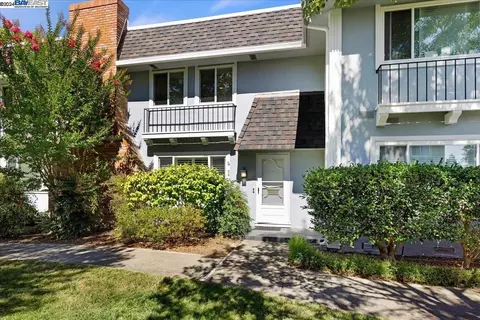 54 Miramonte Dr, Moraga, CA 94556 photo 1